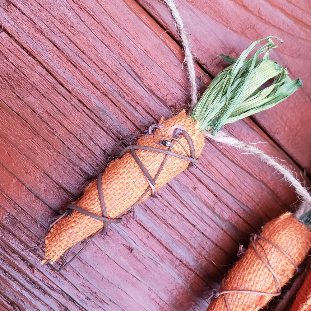 Source Unknown carrot garland